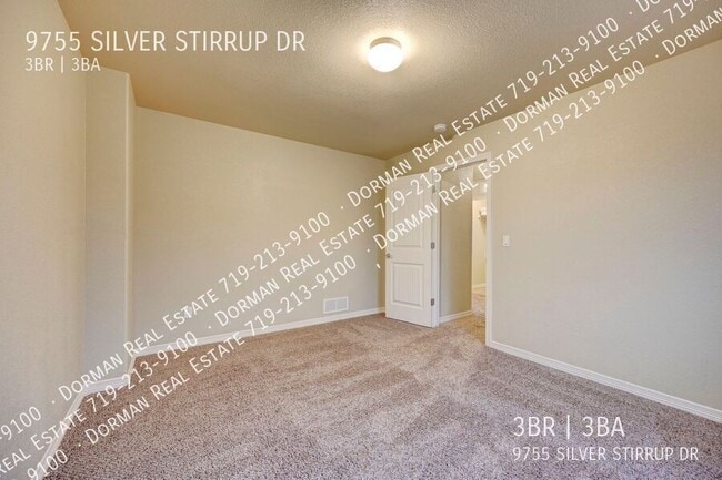 Building Photo - 9755 Silver Stirrup Dr