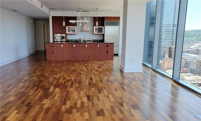 Building Photo - 550 Market St