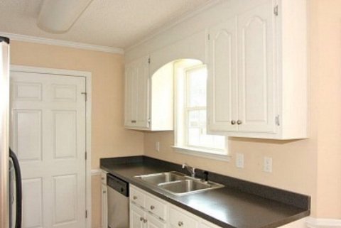 Building Photo - 301 Koufax Dr