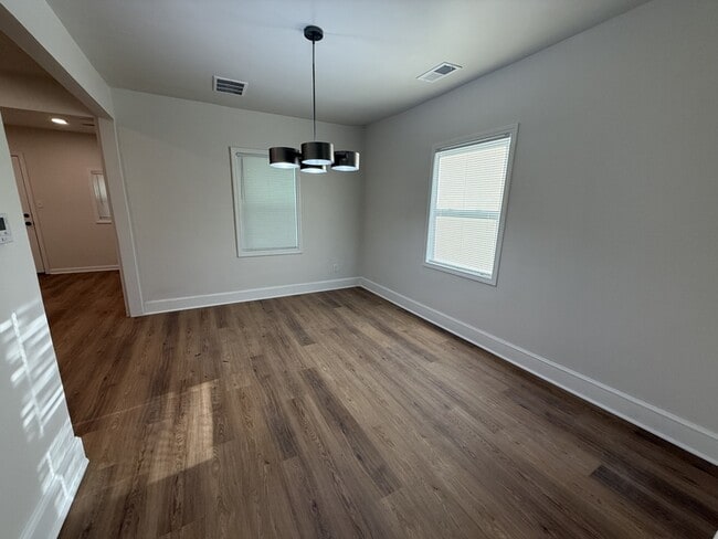 Building Photo - 3739 Rhea Ave