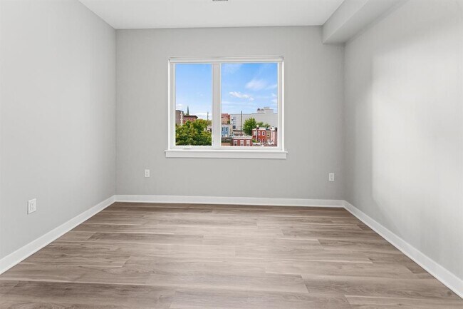 Building Photo - 475 Communipaw Ave