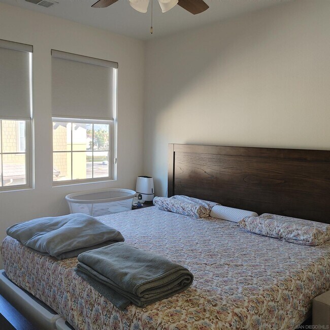 Building Photo - 1329 Via Lucero