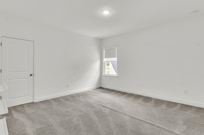 Building Photo - 5404 Golden Apple Dr