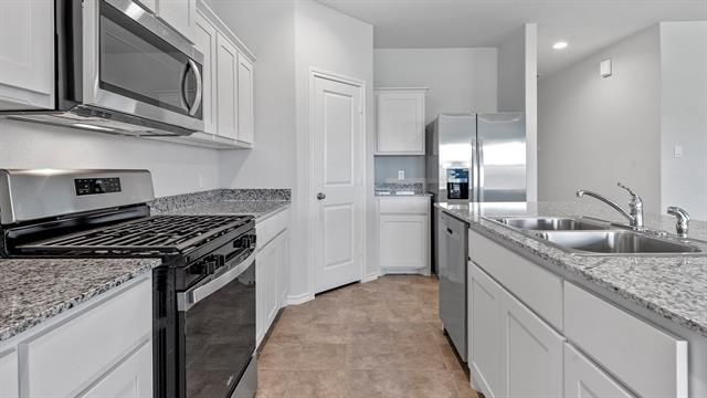 Building Photo - 9425 Mountain Pass Dr