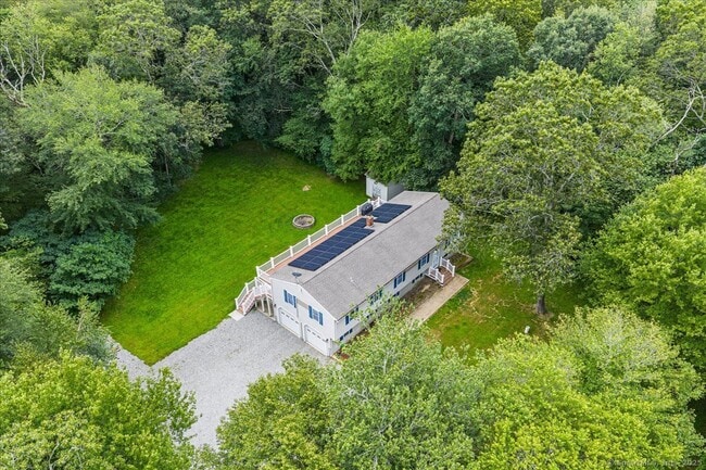 Building Photo - 128 Sharp Hill Rd