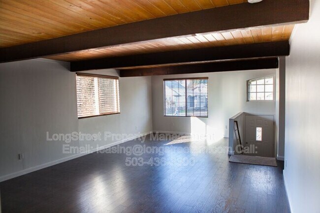Building Photo - 4848 SE Bybee Blvd