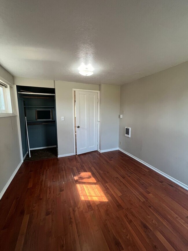 Building Photo - 3-Bedroom 2-Bathroom house in Pleasant hill