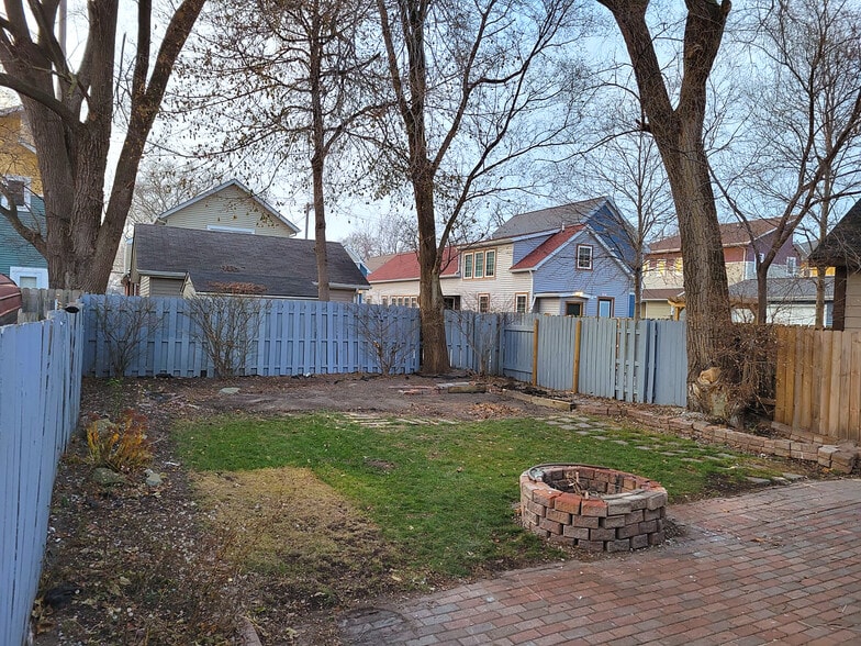 Building Photo - 2170 W 40th Pl