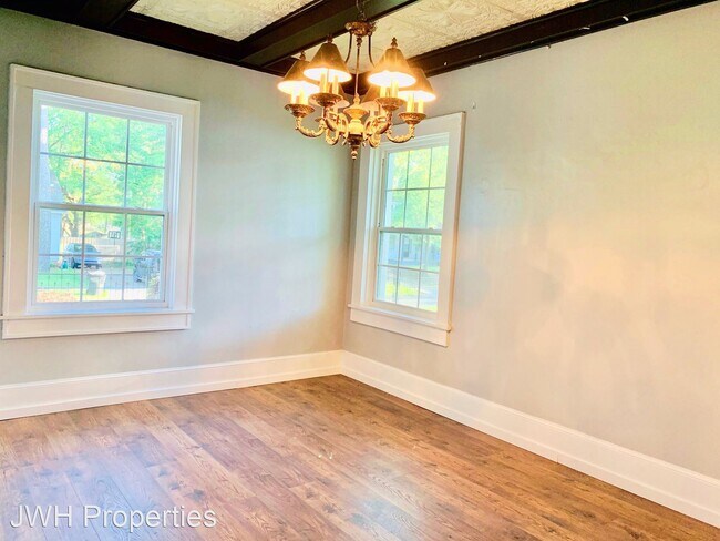 Building Photo - 4 br, 2.5 bath House - 1040 Blanchard Place