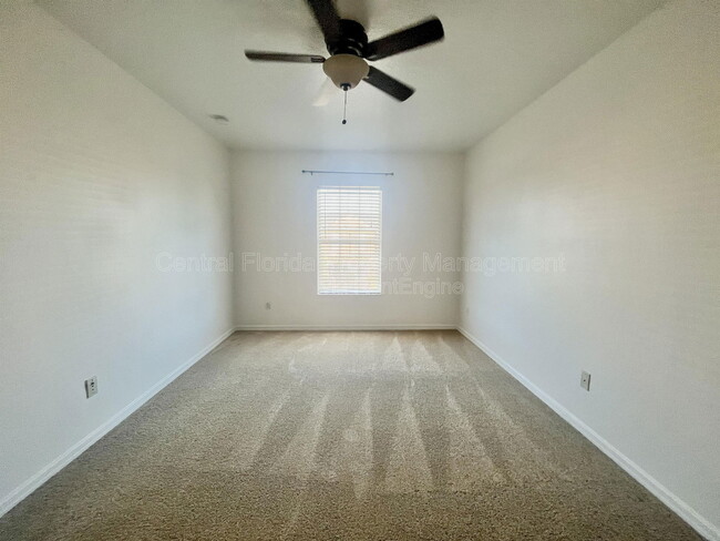 Building Photo - 10030 Moorshire Cir
