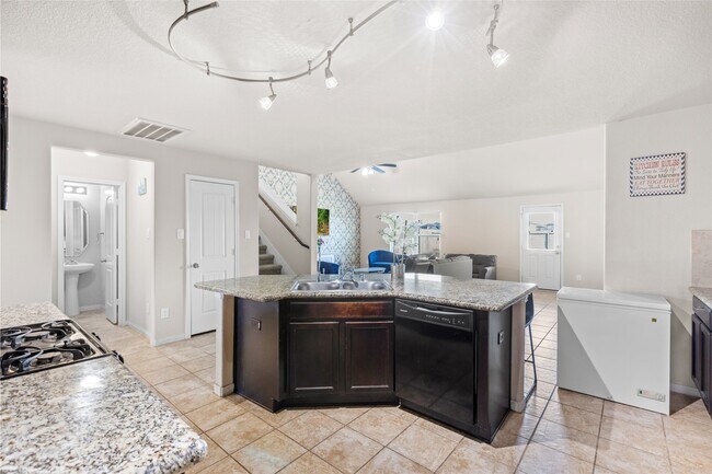 Building Photo - 18019 Dalton Shadow Ln