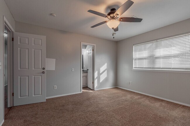 Building Photo - 3 Bed 2 Bath in Norman