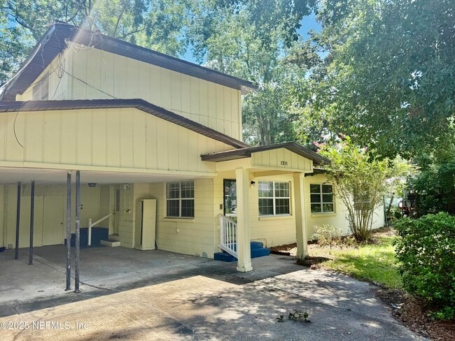 Building Photo - 1311 Pullen Rd