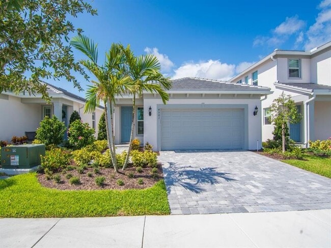 Building Photo - 4501 Nautilus Cir