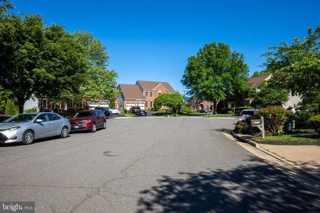 Building Photo - 4705 Rippling Pond Dr