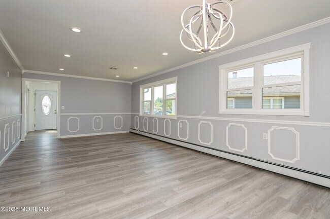 Building Photo - 11 St Pierri Ct