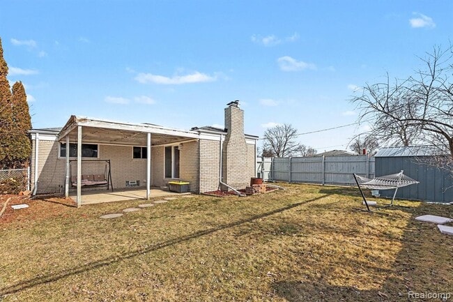 Building Photo - 12260 De Grove Dr