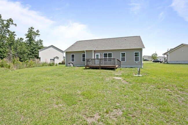 Building Photo - 215 Classy Ct