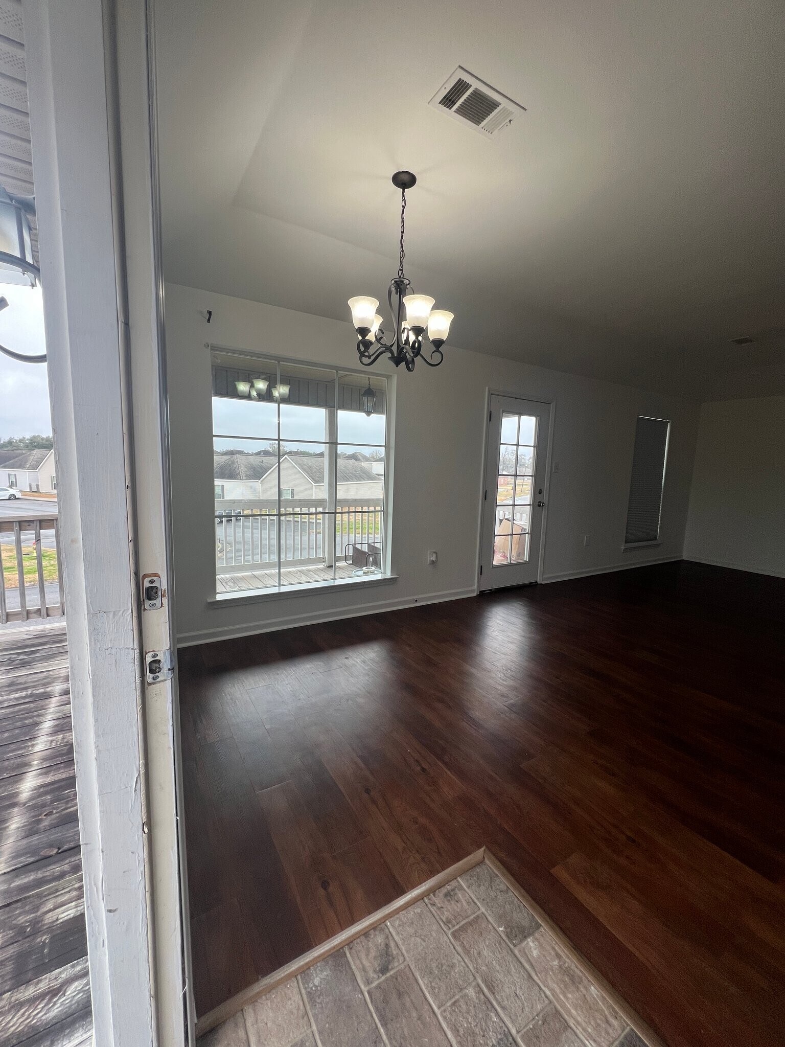 Building Photo - 15155 LA-44