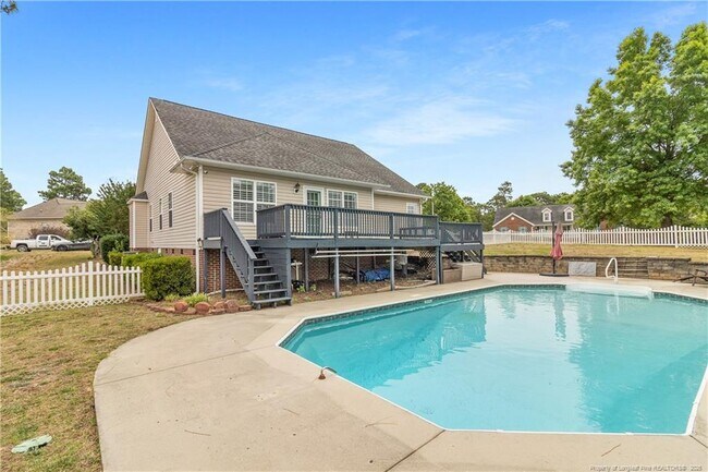Building Photo - 108 Camberly Ln