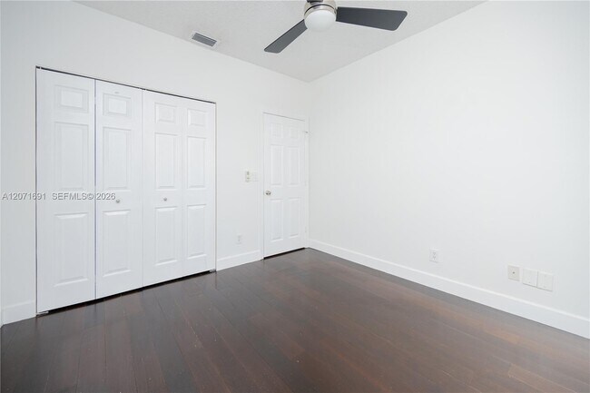 Building Photo - 16219 Emerald Cove Rd