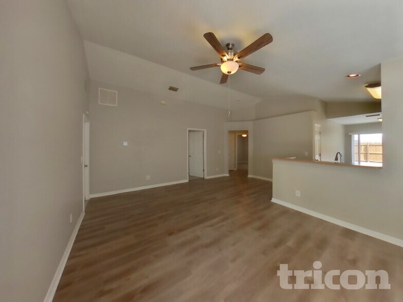 Building Photo - 11106 Robin Lake Ct