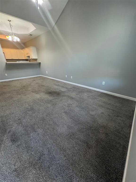 Building Photo - 61 Park Dr S