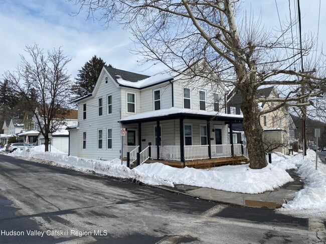 Building Photo - 520 Delaware Ave