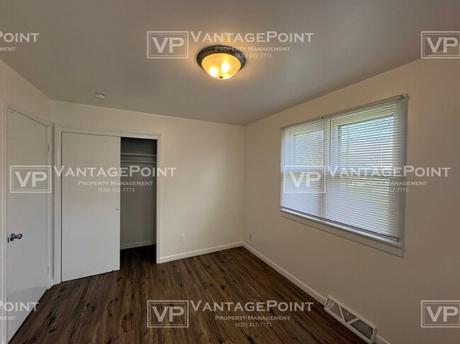 Building Photo - 714 Buchholz St