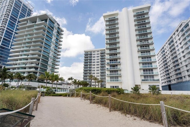 Building Photo - 6917 Collins Ave