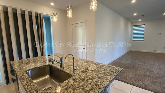 Building Photo - 248 Tuso Ranch Rd