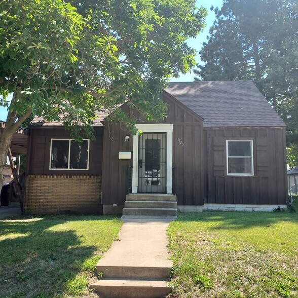 Primary Photo - 1120 S Central Ave