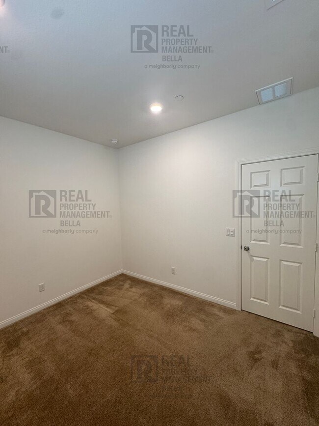 Building Photo - Modern Living in Menifee – 3 Bedrooms + De...