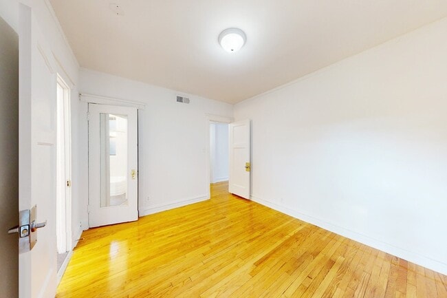 Floorplan - 5452 S. Ellis Avenue