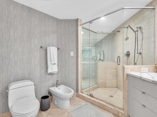 Building Photo - 1600 S Ocean Blvd