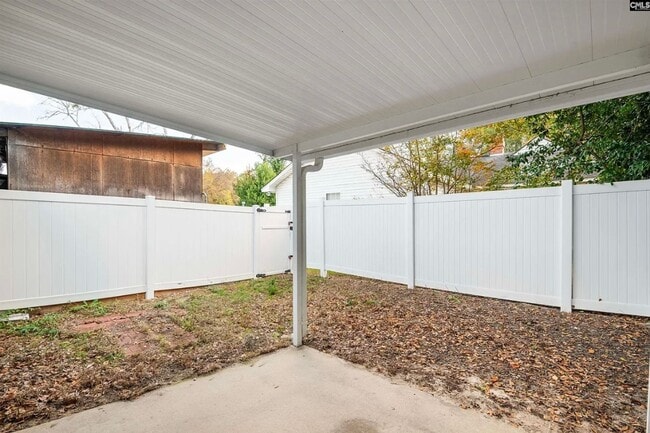 Building Photo - 108 Harvest Glen Ln