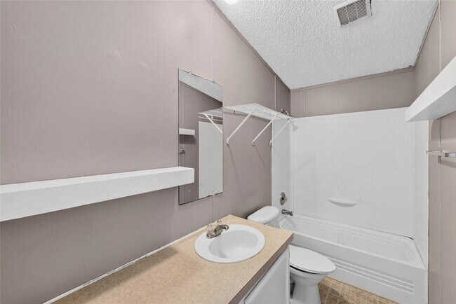 Building Photo - 1341 Flying L Ln