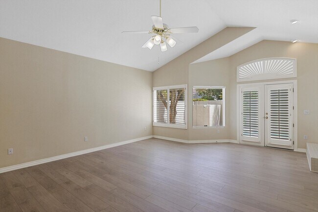 Building Photo - 8133 Horizon Lake Dr