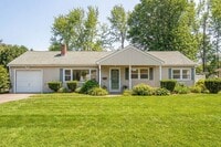 Building Photo - 8 Stanley St