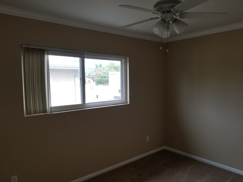 Building Photo - 621 S Shelton St