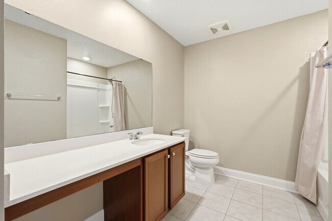 Building Photo - 216 Santorini Ct