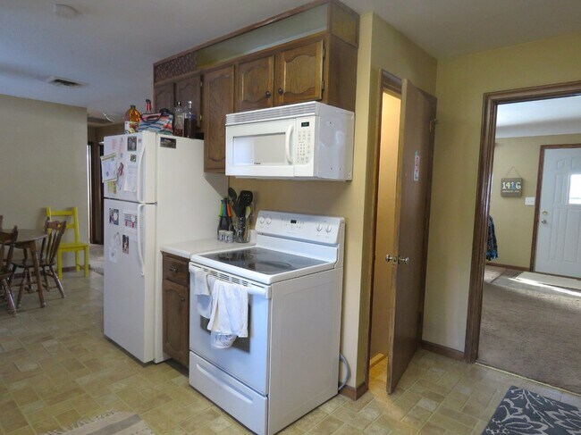 Building Photo - 1416 13th St S