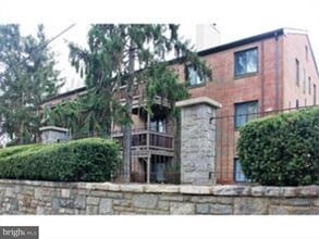 Building Photo - 165 Paladin Dr