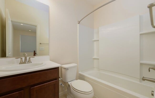 Building Photo - Condo For Lease in Carson City