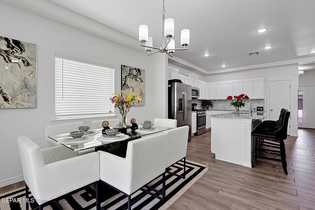 Building Photo - 12816 Linstead Ave