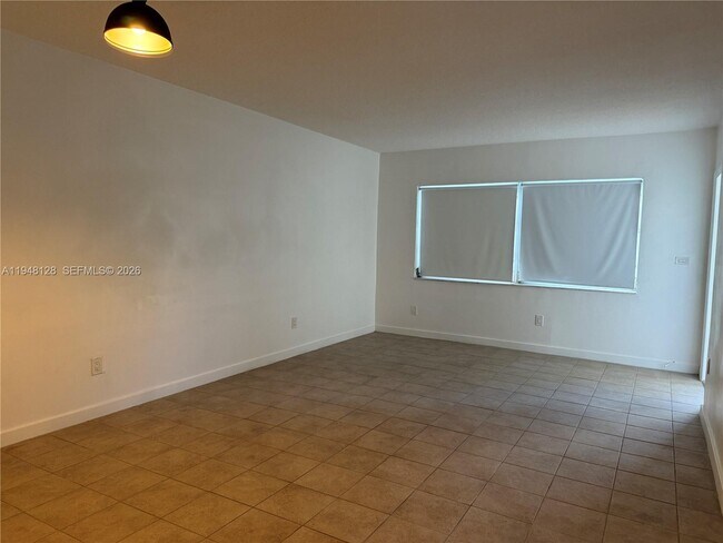 Building Photo - 2820 NE 201st Terrace