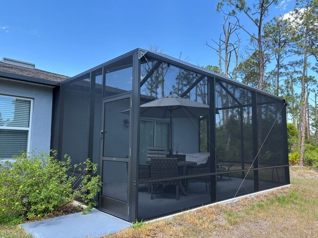 Building Photo - 6429 Starfish Ave