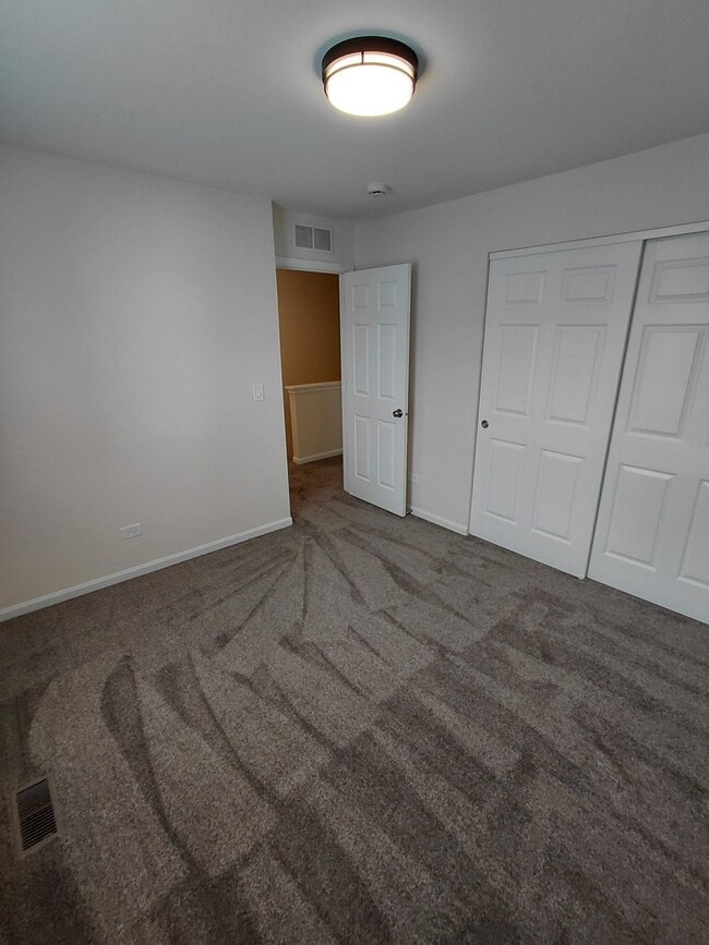 Building Photo - 7214 Bradley Dr