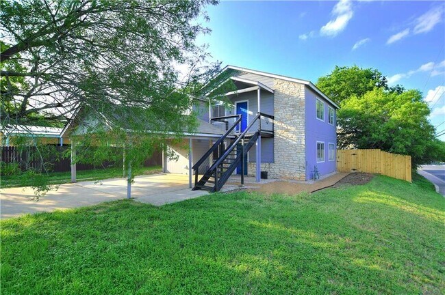 Building Photo - 2110 Oak Motte Ln