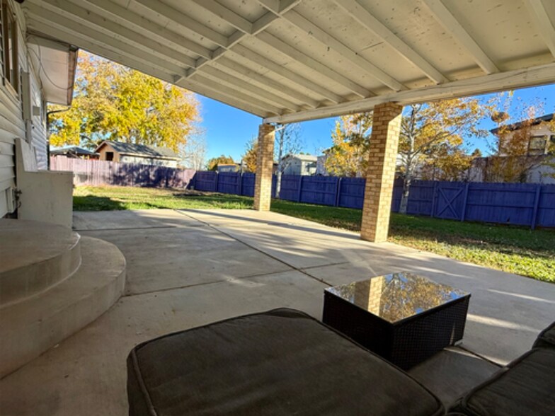 Building Photo - 2708 W 98th Dr